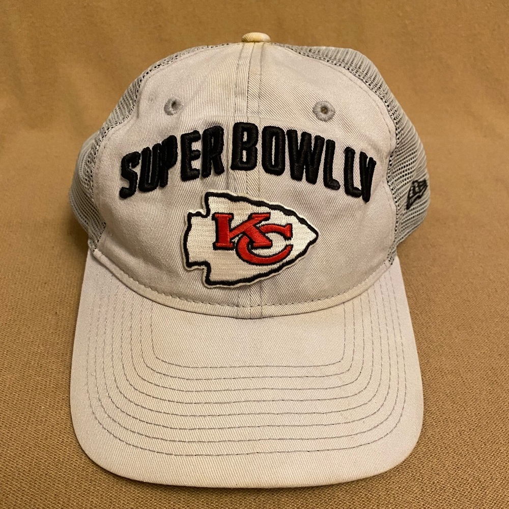 Super Bowl LV NFL KC Chiefs hat snapback Gray mesh side hit Preowned Collerctors